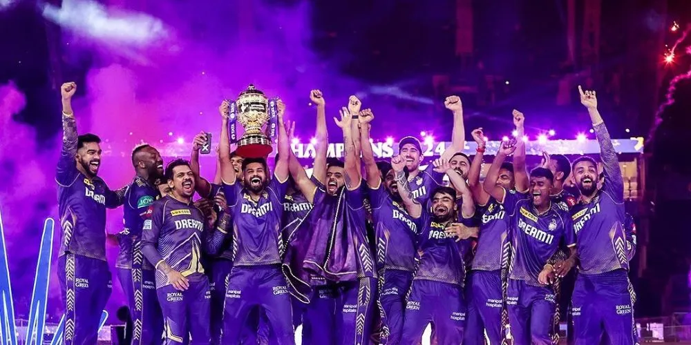 KKR Clinch IPL Trophy After a Decade-Long Wait! Ecstatic Shah Rukh Khan Celebrates Third Title