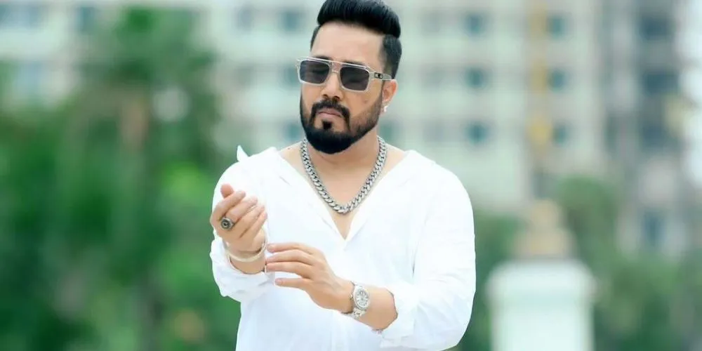 Mika Singh Pledges 10-Acre Land for Stray Dog Healthcare and Rehabilitation
