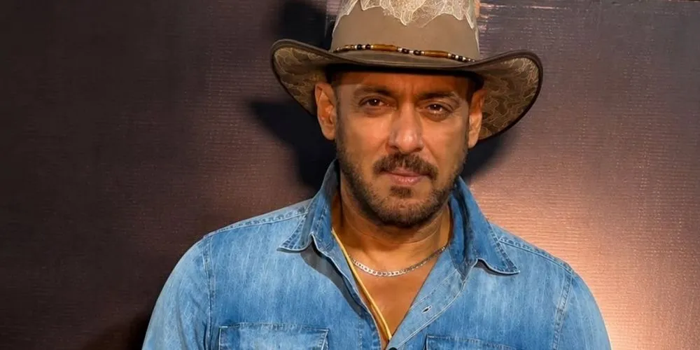 Salman Khan Spotted on Alliance Sets: Is a Special Episode With Brother Sohail Khan Coming Soon?